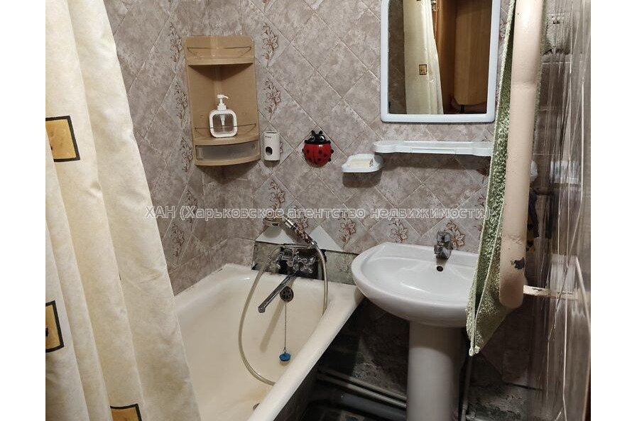 Продам квартиру, Победы просп. , 1  ком., 33 м², косметический ремонт 
