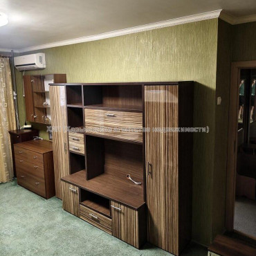 Продам квартиру, Победы просп. , 1  ком., 33 м², косметический ремонт 