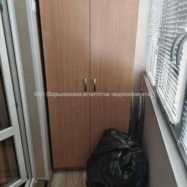Продам квартиру, Победы просп. , 1  ком., 33 м², косметический ремонт 