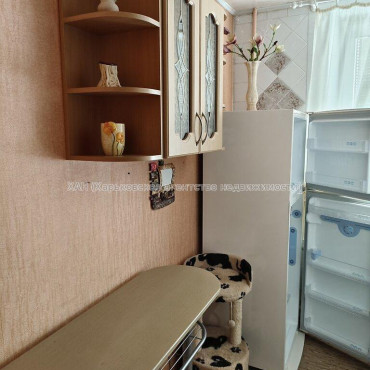 Продам квартиру, Победы просп. , 1  ком., 33 м², косметический ремонт 