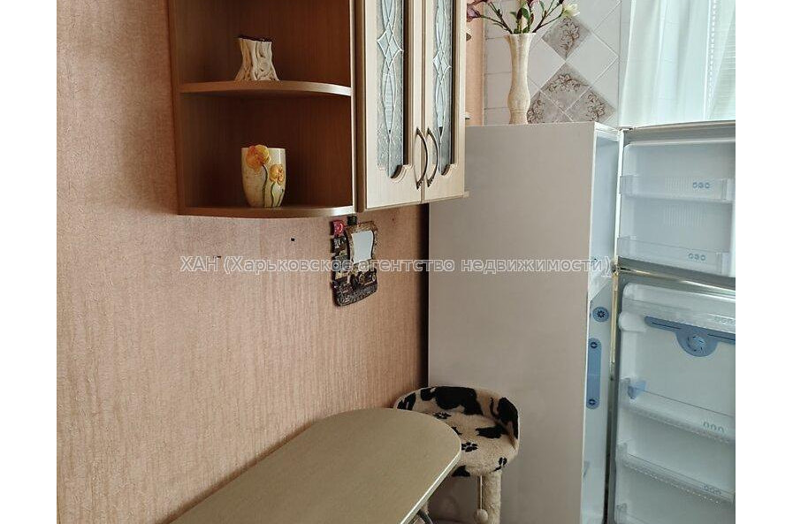 Продам квартиру, Победы просп. , 1  ком., 33 м², косметический ремонт 