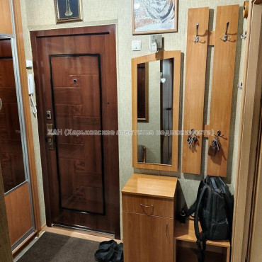Продам квартиру, Победы просп. , 1  ком., 33 м², косметический ремонт 