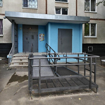 Продам квартиру, Победы просп. , 1  ком., 33 м², косметический ремонт 