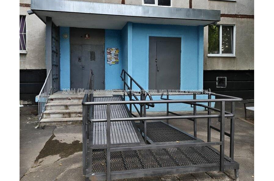 Продам квартиру, Победы просп. , 1  ком., 33 м², косметический ремонт 