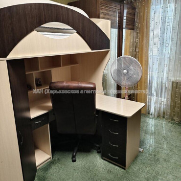 Продам квартиру, Победы просп. , 1  ком., 33 м², косметический ремонт 