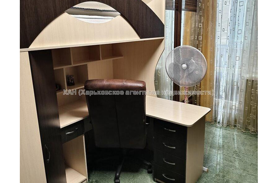 Продам квартиру, Победы просп. , 1  ком., 33 м², косметический ремонт 