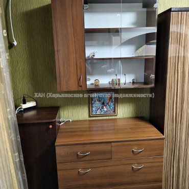 Продам квартиру, Победы просп. , 1  ком., 33 м², косметический ремонт 