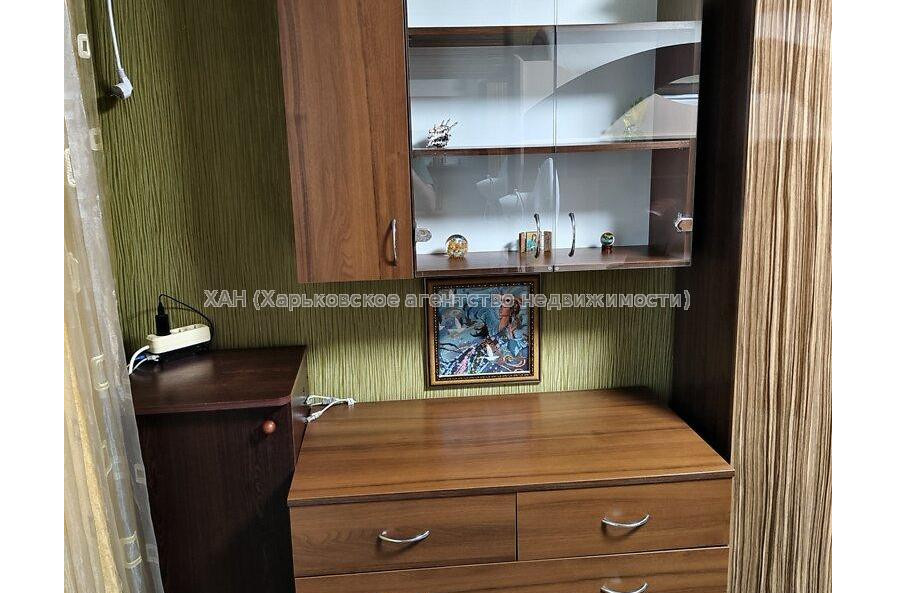 Продам квартиру, Победы просп. , 1  ком., 33 м², косметический ремонт 