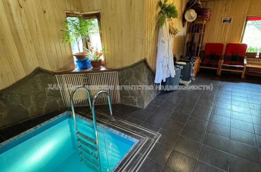 Продам дом, Киевская ул. , 200 м², 9 сот., авторский дизайн 