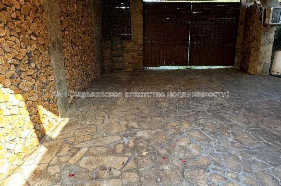Продам дом, Киевская ул. , 200 м², 9 сот., авторский дизайн 