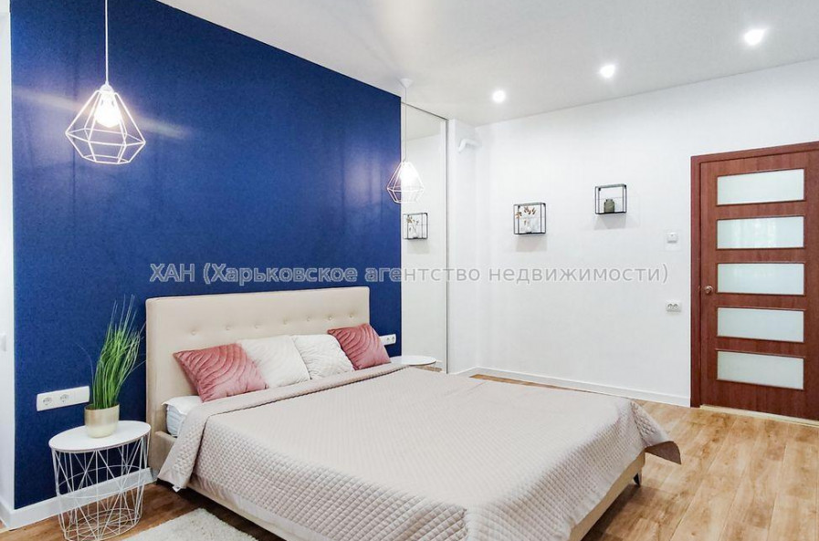 Продам квартиру, Железнодорожная ул. , 1  ком., 65 м², авторский дизайн 