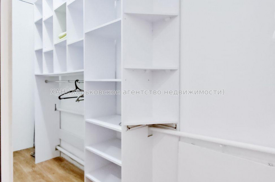 Продам квартиру, Железнодорожная ул. , 1  ком., 65 м², авторский дизайн 