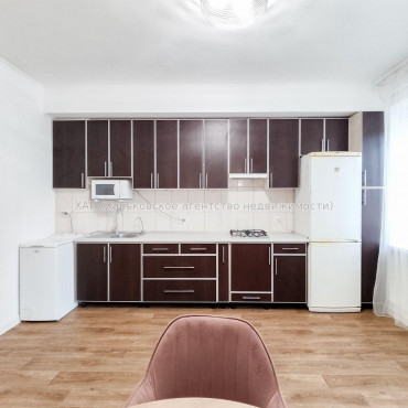 Продам квартиру, Железнодорожная ул. , 1  ком., 65 м², авторский дизайн 