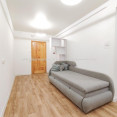 Продам квартиру, Железнодорожная ул. , 1  ком., 65 м², авторский дизайн 