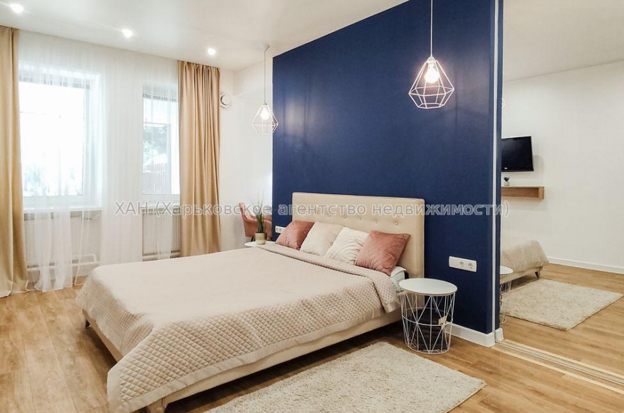 Продам квартиру, Железнодорожная ул. , 1  ком., 65 м², авторский дизайн 