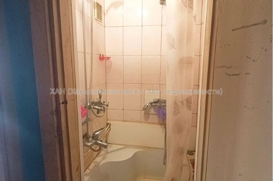 Продам квартиру, 23 Августа ул. , 1  ком., 10 м², косметический ремонт 