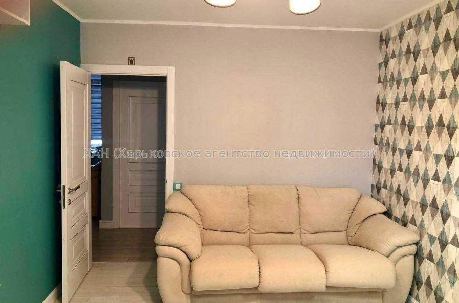 Продам квартиру, Валентиновская ул. , 3  ком., 67.30 м², авторский дизайн 