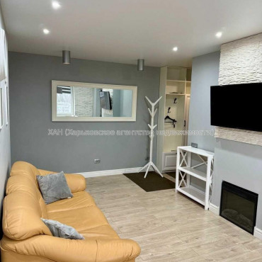 Продам квартиру, Валентиновская ул. , 3  ком., 67.30 м², авторский дизайн 