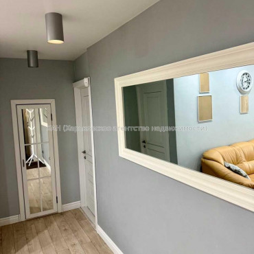 Продам квартиру, Валентиновская ул. , 3  ком., 67.30 м², авторский дизайн 