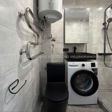 Продам квартиру, Гвардейцев Широнинцев ул. , 2  ком., 48 м², евроремонт 