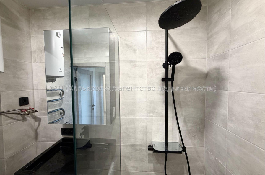 Продам квартиру, Гвардейцев Широнинцев ул. , 2  ком., 48 м², евроремонт 