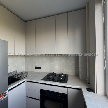 Продам квартиру, Гвардейцев Широнинцев ул. , 2  ком., 48 м², евроремонт 