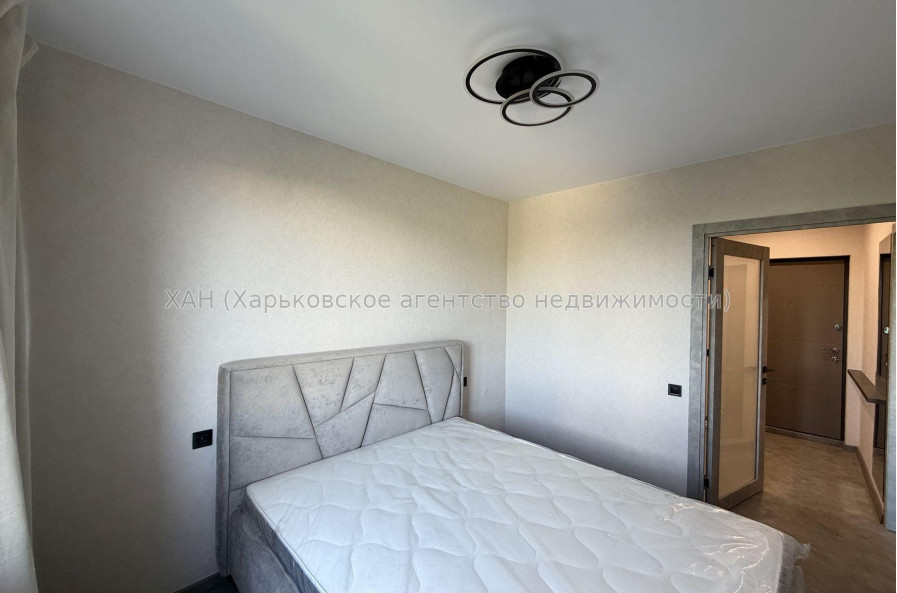 Продам квартиру, Гвардейцев Широнинцев ул. , 2  ком., 48 м², евроремонт 