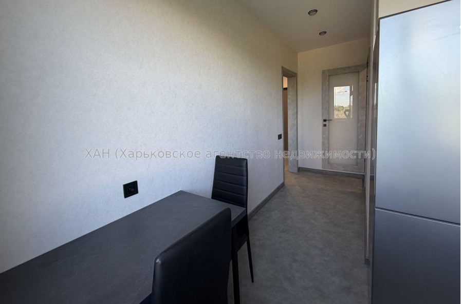 Продам квартиру, Гвардейцев Широнинцев ул. , 2  ком., 48 м², евроремонт 