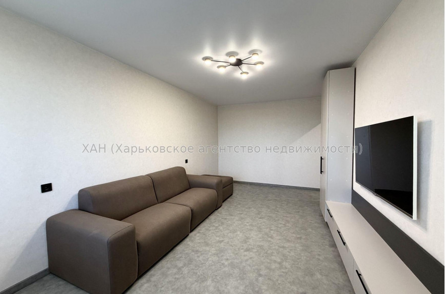 Продам квартиру, Гвардейцев Широнинцев ул. , 2  ком., 48 м², евроремонт 