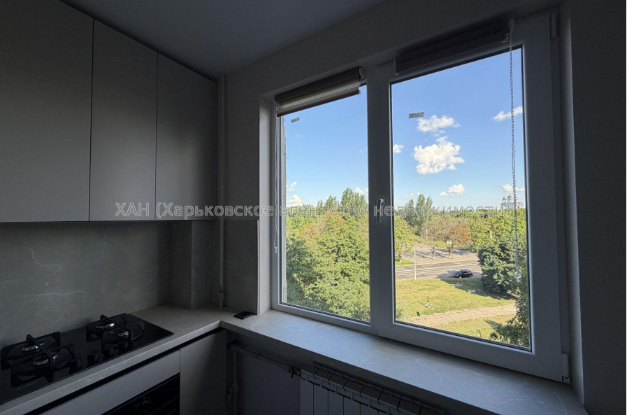 Продам квартиру, Гвардейцев Широнинцев ул. , 2  ком., 48 м², евроремонт 