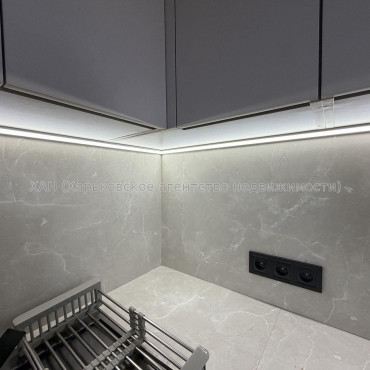 Продам квартиру, Гвардейцев Широнинцев ул. , 2  ком., 48 м², евроремонт 