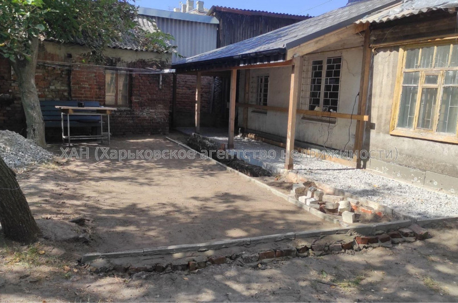 Продам квартиру, Гордиенковская ул. , 2  ком., 38.20 м², без внутренних работ 
