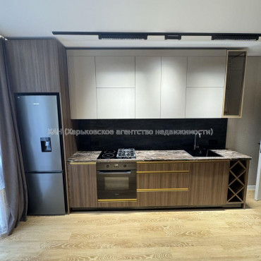 Продам квартиру, Ньютона ул. , 1  ком., 40 м², евроремонт 