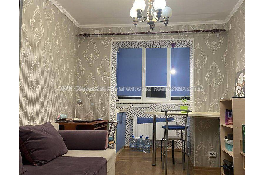 Продам квартиру, Мирослава Мисли ул. , 1  ком., 20 м², капитальный ремонт 
