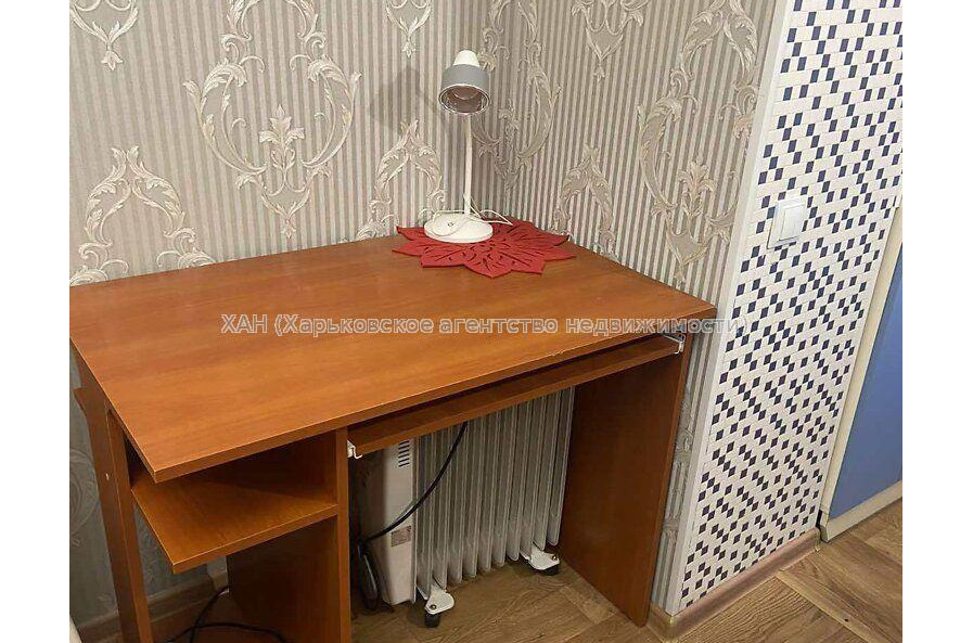 Продам квартиру, Мирослава Мисли ул. , 1  ком., 20 м², капитальный ремонт 