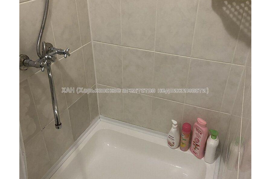 Продам квартиру, Мирослава Мисли ул. , 1  ком., 20 м², капитальный ремонт 
