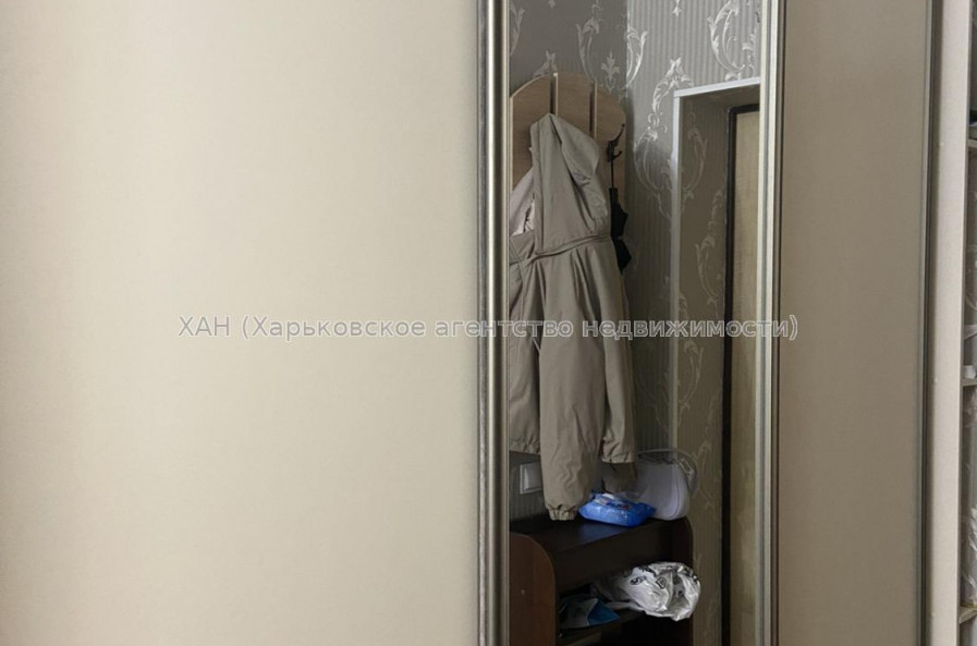 Продам квартиру, Мирослава Мисли ул. , 1  ком., 20 м², капитальный ремонт 