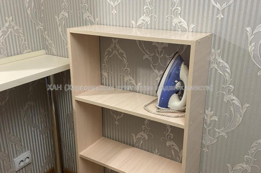 Продам квартиру, Мирослава Мисли ул. , 1  ком., 20 м², капитальный ремонт 