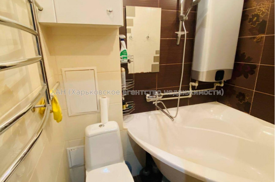 Продам квартиру, Метростроителей ул. , 3 кім., 66.10 м², капитальный ремонт 