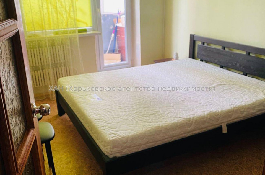 Продам квартиру, Метростроителей ул. , 3 кім., 66.10 м², капитальный ремонт 