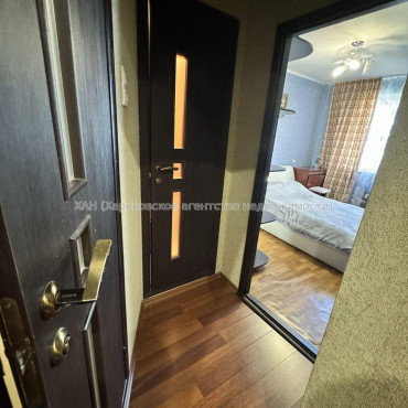 Продам квартиру, Яны Червоной ул. , 2  ком., 55 м², авторский дизайн 