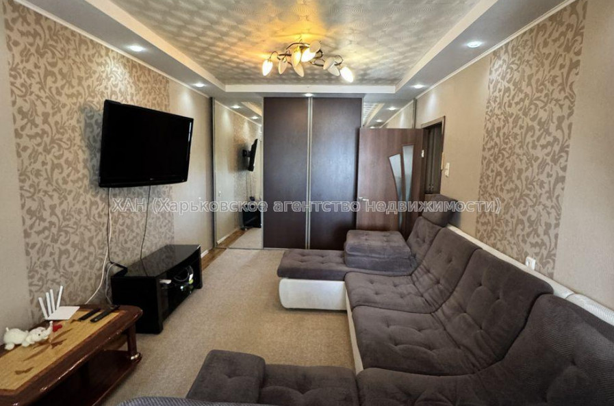 Продам квартиру, Яны Червоной ул. , 2  ком., 55 м², авторский дизайн 