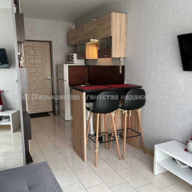 Продам квартиру, Шевченковский пер. , 1  ком., 18 м², евроремонт