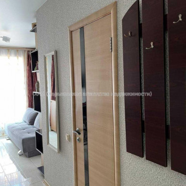 Продам квартиру, Шевченковский пер. , 1  ком., 18 м², евроремонт 