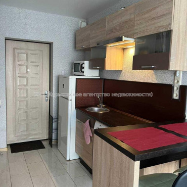 Продам квартиру, Шевченковский пер. , 1  ком., 18 м², евроремонт 