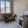 Продам квартиру, Новоалександровская ул. , 2  ком., 41.40 м², частичный ремонт 