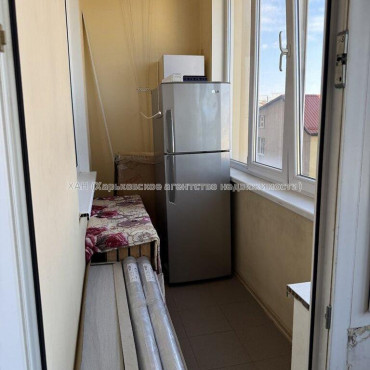 Продам квартиру, Новоалександровская ул. , 2  ком., 41.40 м², частичный ремонт 