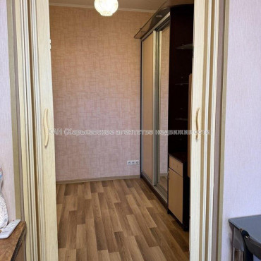 Продам квартиру, Новоалександровская ул. , 2  ком., 41.40 м², частичный ремонт 
