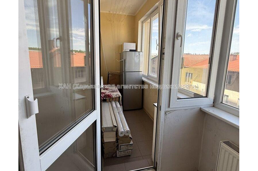 Продам квартиру, Новоалександровская ул. , 2  ком., 41.40 м², частичный ремонт 