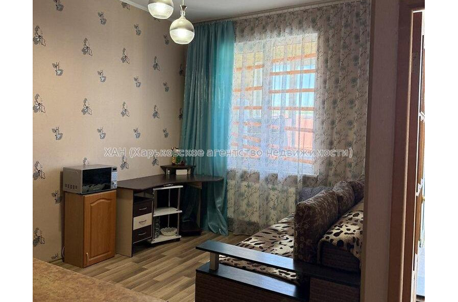 Продам квартиру, Новоалександровская ул. , 2  ком., 41.40 м², частичный ремонт 